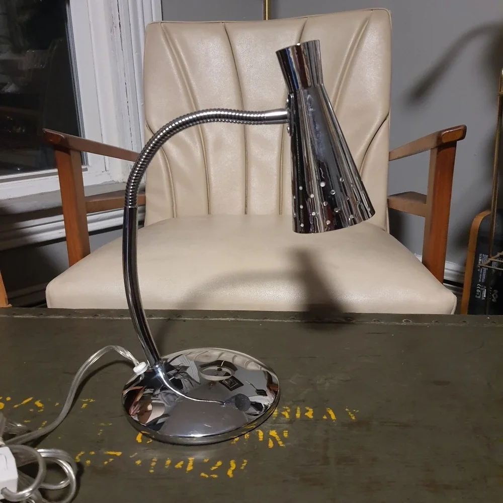Vintage Revival Chrome Gooseneck Adjustable Silver Tone Table Lamp Conical Shade
